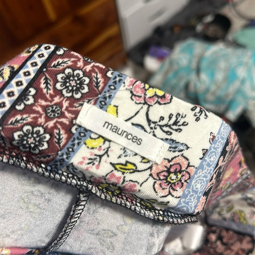 Maurices Multicolor Floral Patterned Pants - Picture 5 of 6